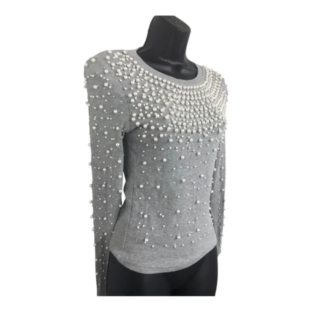 Beautiful Stunning pearl beaded gray long sleeve sweater knit top size small new